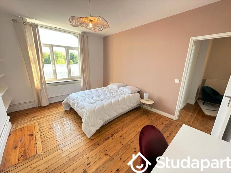 Chambre - 11 m² - 1 pièce