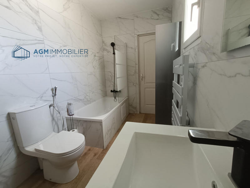 Villa - 139 m² - 6 pièces