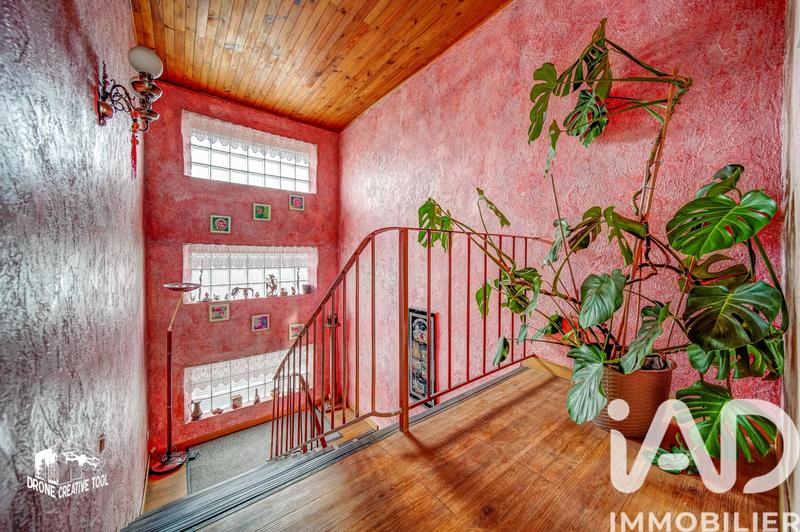 Maison - 180 m² - 8 pièces