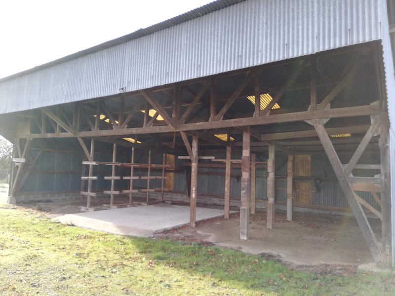 Local d'activité / Entrepôt - 150 m²