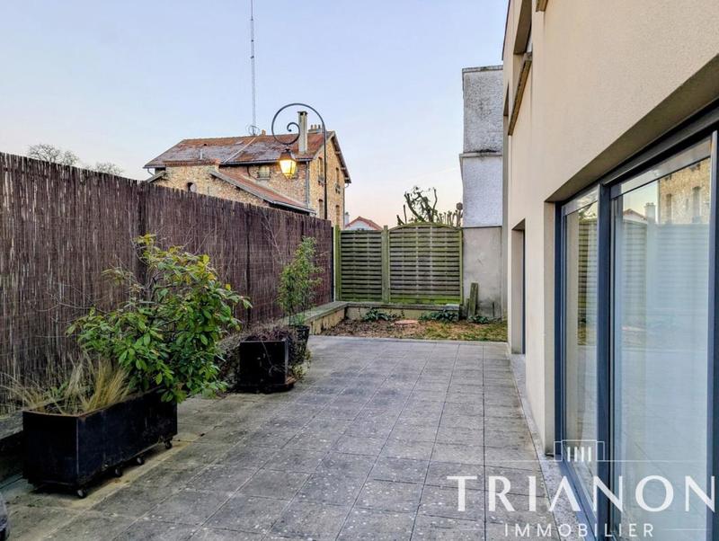 Maison - 184 m² - 8 pièces