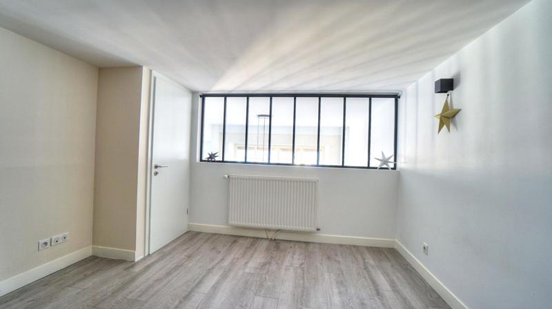 Loft - 103 m² - 5 pièces