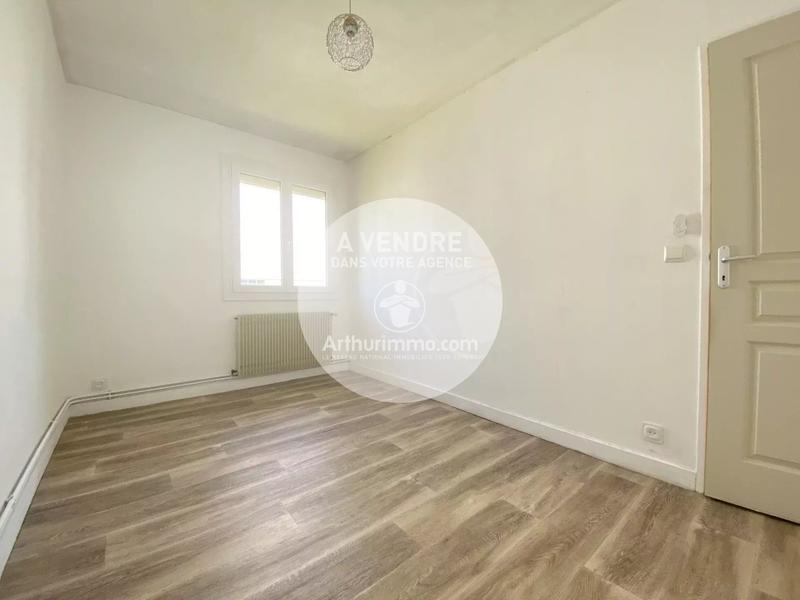 Maison - 85 m² - 5 pièces