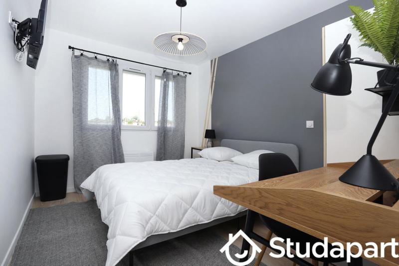 Chambre - 10 m² - 1 pièce