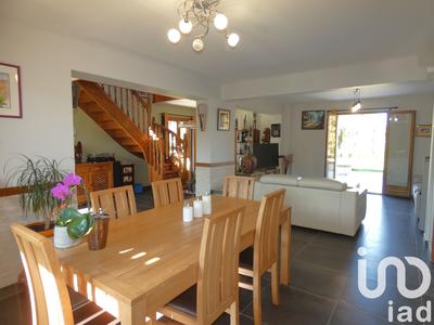 Maison - 180 m² - 7 pièces