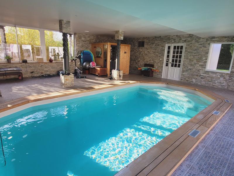 Maison ancienne - 280 m² - 8 pièces