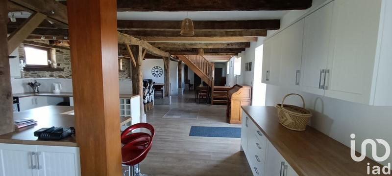 Maison - 277 m² - 11 pièces