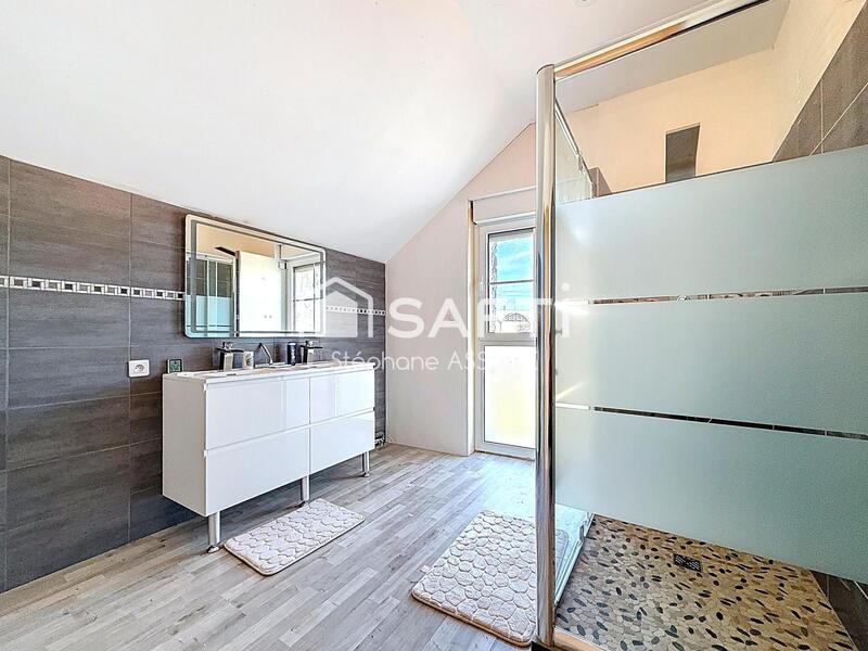 Ferme - 201 m² - 8 pièces