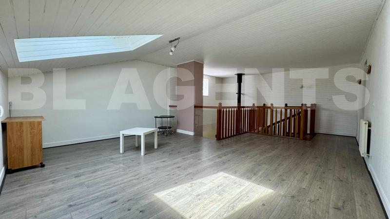 Maison - 179 m² - 9 pièces