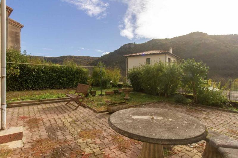 Maison - 83 m² - 5 pièces