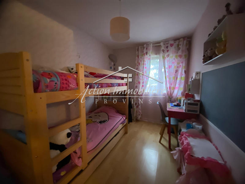 Maison - 92 m² - 5 pièces