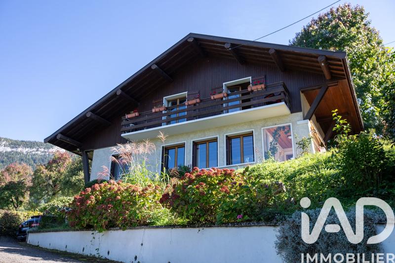 Maison - 111 m² - 5 pièces