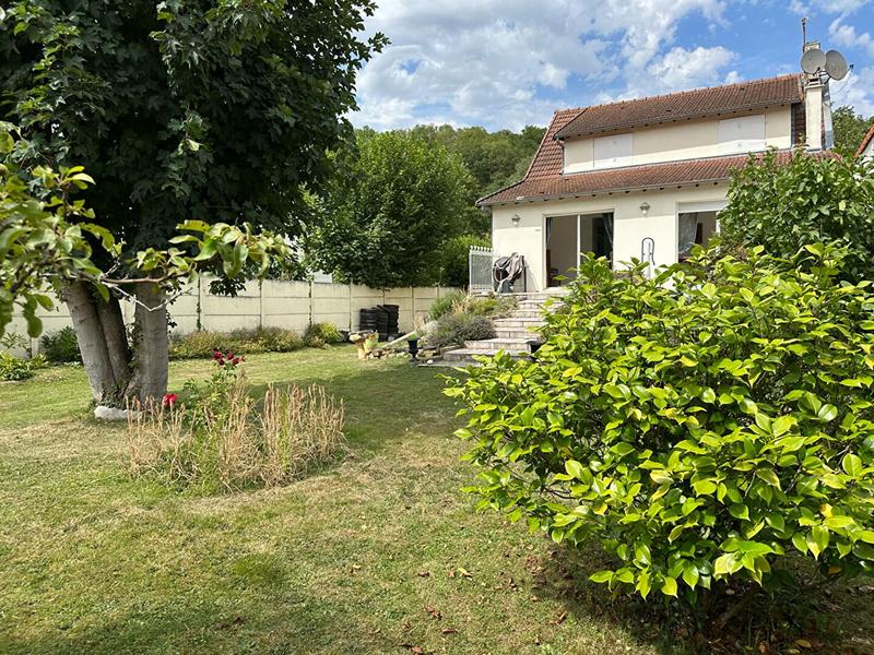 Maison traditionnelle - 122 m² - 5 pièces