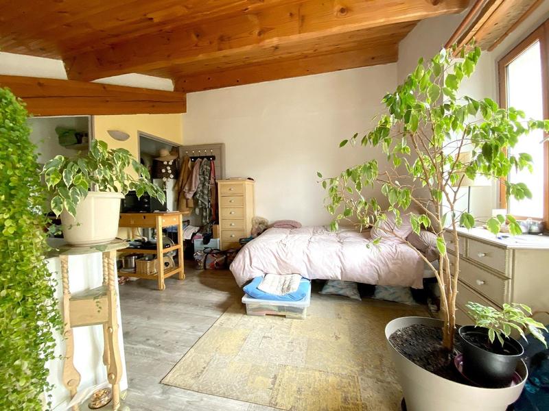 Maison - 450 m² - 16 pièces