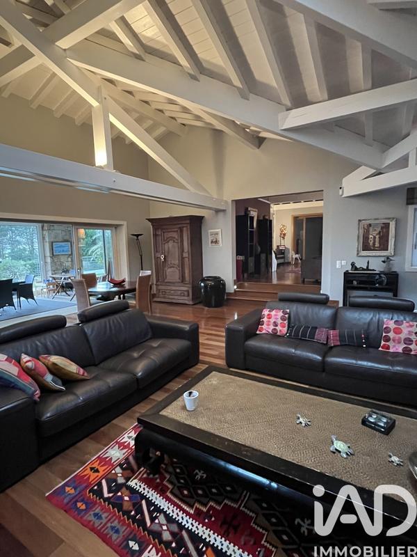 Maison de maîtres - 540 m² - 14 pièces