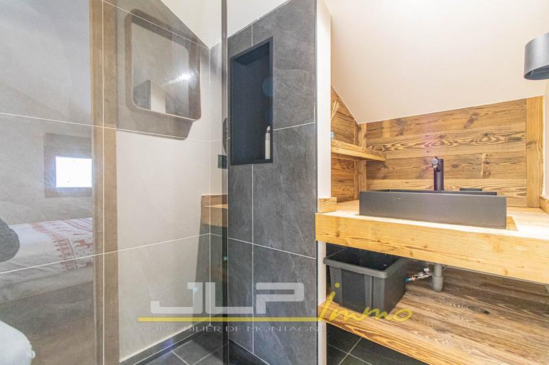 Châlet - 203 m² - 5 pièces