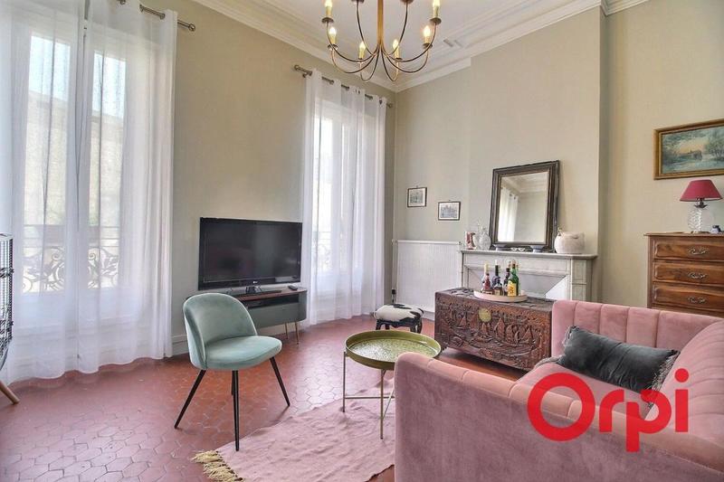 Immeuble - 346 m² - 7 pièces