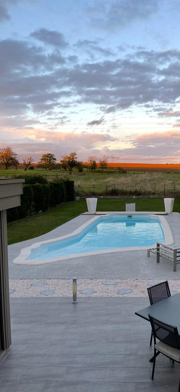 Maison - 219 m² - 5 pièces