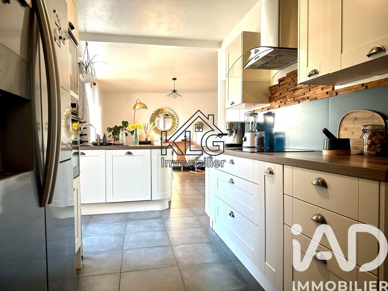 Maison - 122 m² - 5 pièces