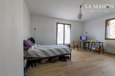 Maison - 170 m² - 7 pièces