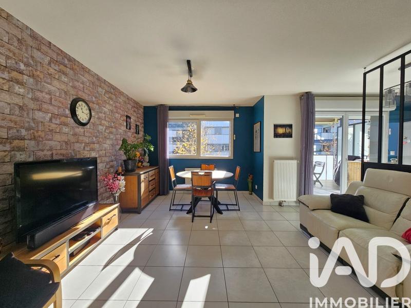 Appartement - 80 m² - 4 pièces