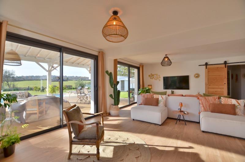 Maison - 180 m² - 7 pièces