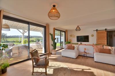 Maison - 180 m² - 7 pièces