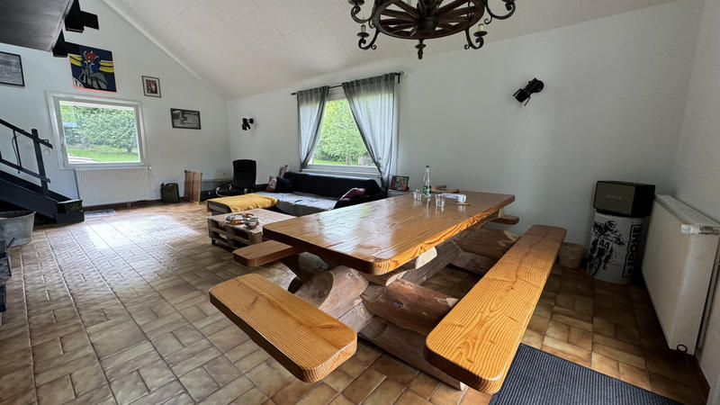 Maison - 140 m² - 5 pièces