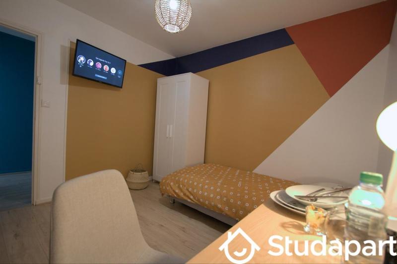 Chambre - 10 m² - 1 pièce