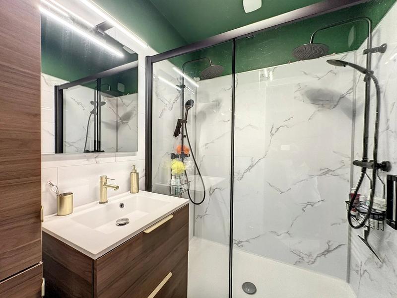 Maison - 170 m² - 8 pièces