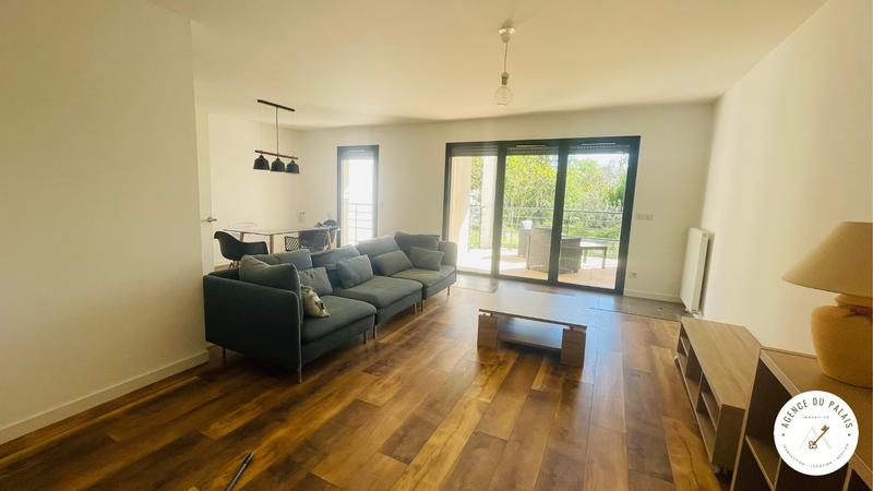 Appartement - 90 m² - 3 pièces