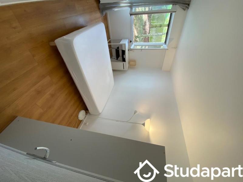 Chambre - 13 m² - 1 pièce