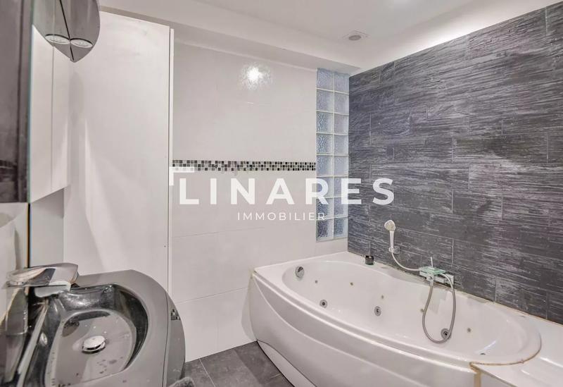 Appartement - 102 m² - 4 pièces