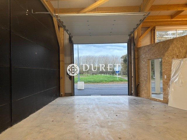 Local d'activités - 140 m²