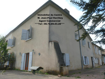 Maison - 336 m² - 8 pièces