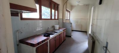 Maison - 227 m² - 10 pièces