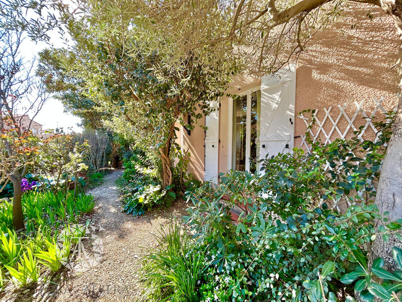 Viager - Maison - 153 m² - 6 pièces