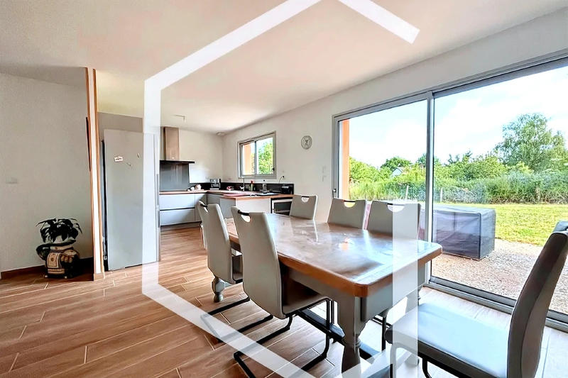 Maison - 110 m² - 4 pièces