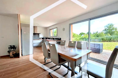 Maison - 110 m² - 4 pièces