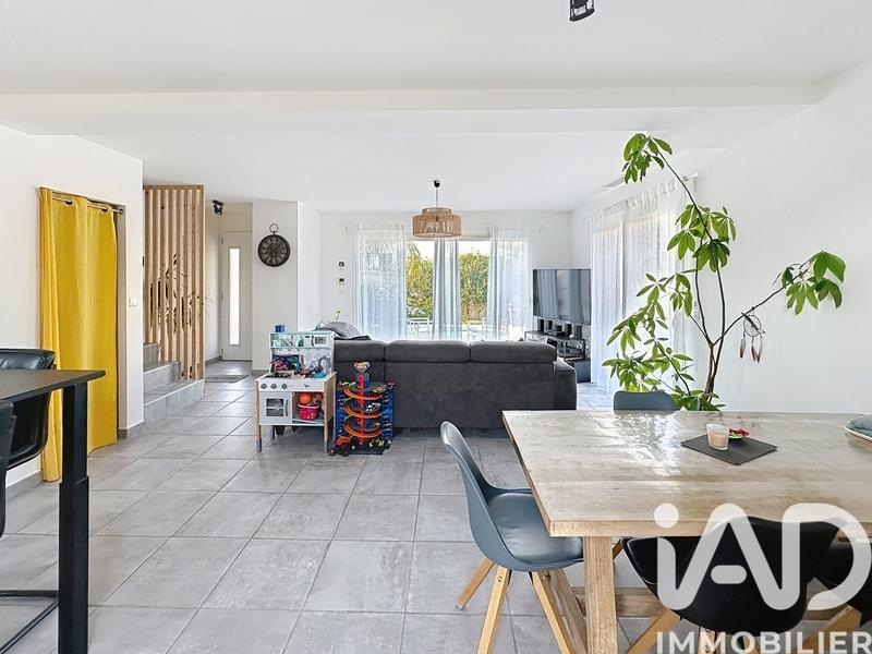 Maison - 88 m² - 5 pièces