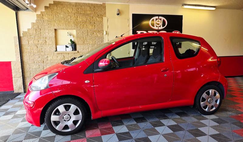 Toyota Aygo Hdi 70 Cv Distri Embrayage Neuf !