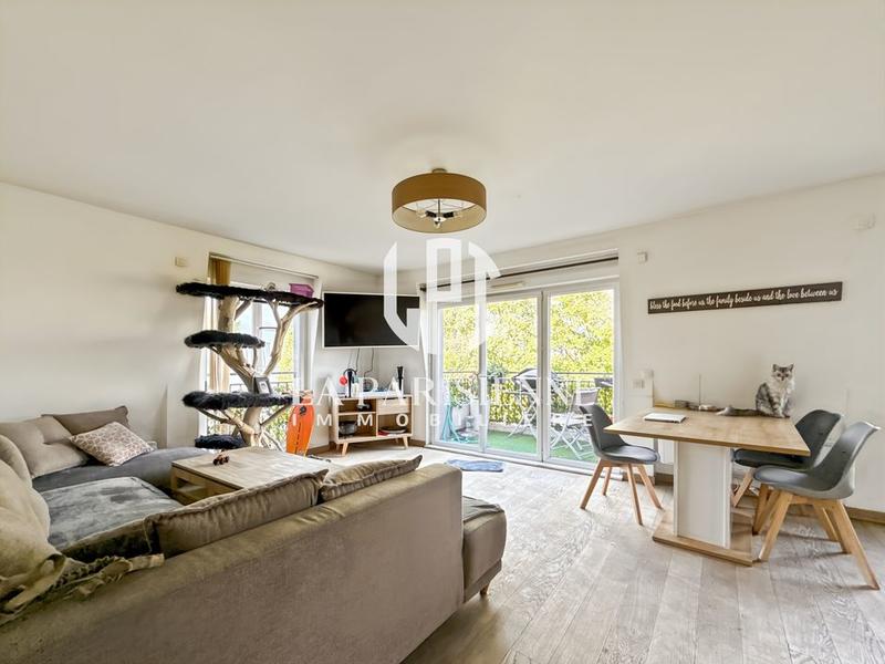 Appartement - 91 m² - 4 pièces