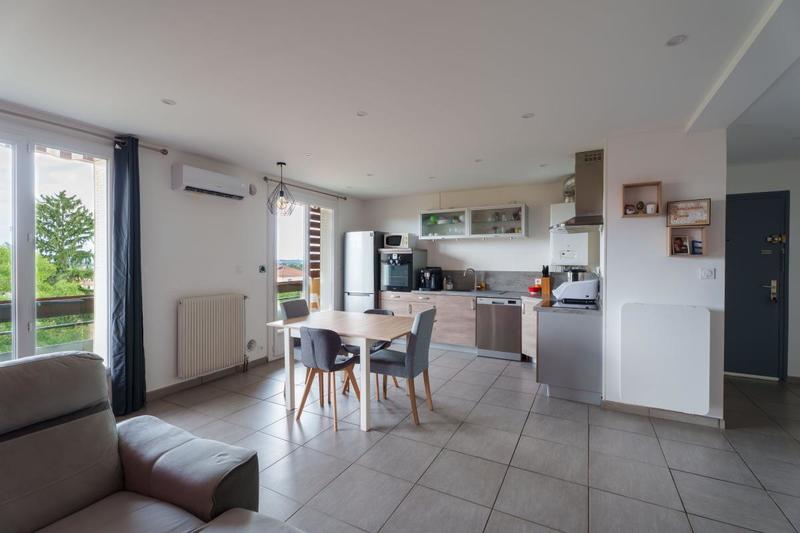 Appartement - 80 m² - 4 pièces