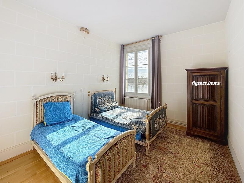 Maison - 258 m² - 10 pièces