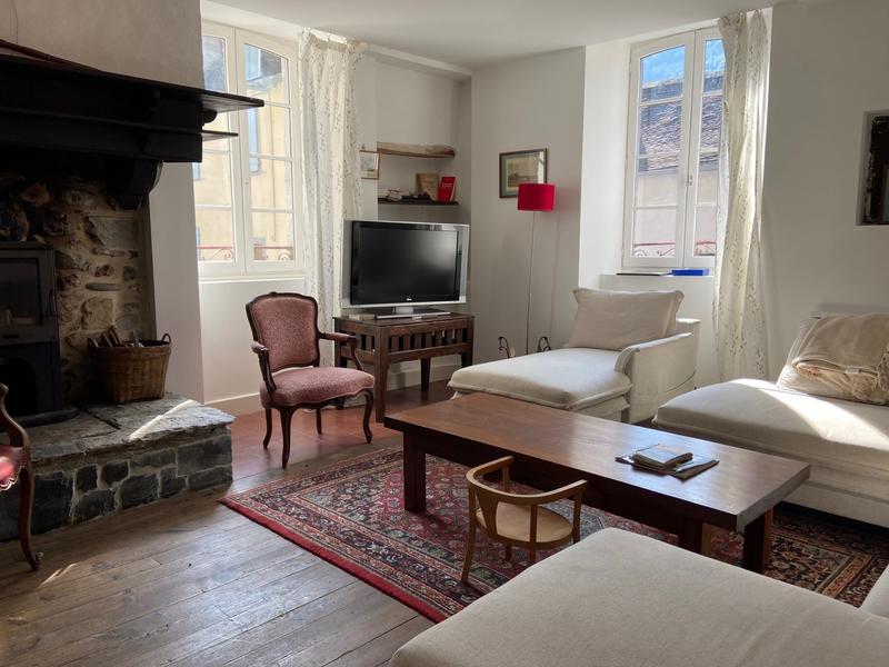 Maison ancienne - 190 m² - 8 pièces