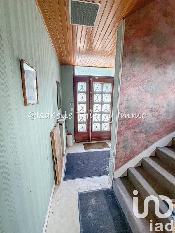 Maison - 182 m² - 9 pièces