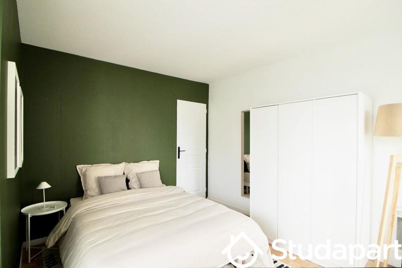 Chambre - 13 m² - 1 pièce