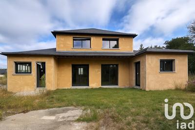 Maison - 145 m² - 6 pièces