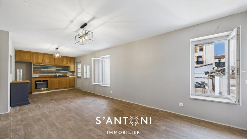 Maison - 270 m² - 7 pièces