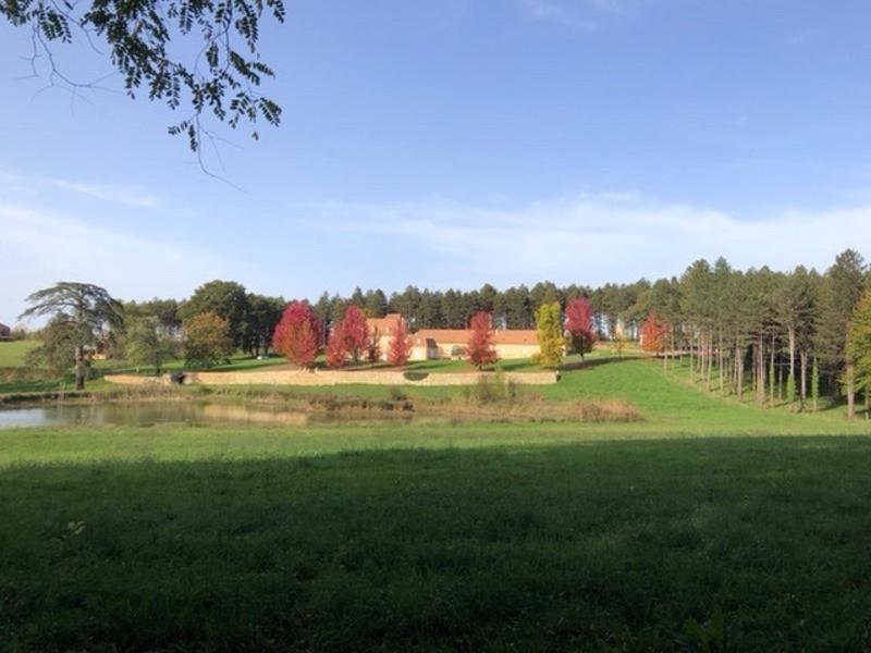 Propriété - 454 m² - 11 pièces